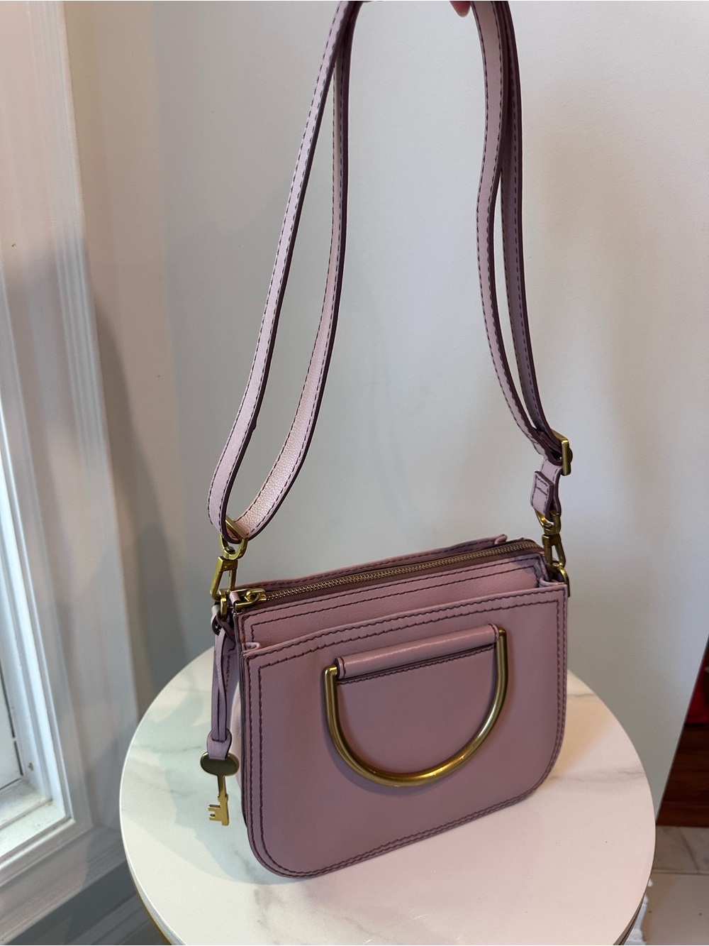 Fossil Dusty Pink Mauve Leather Shoulder Bag Crossbody with Brass Hardware